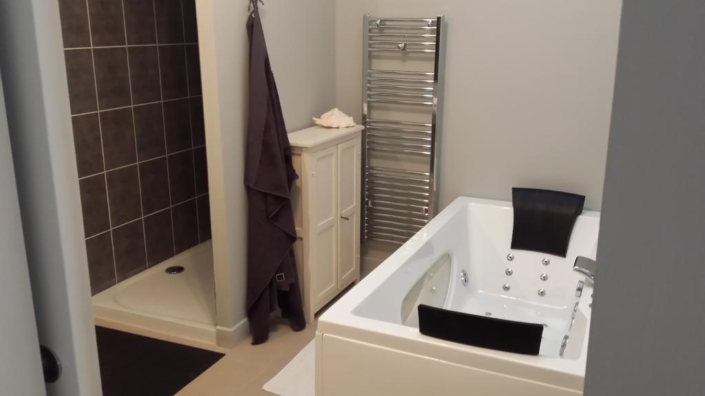 Le Clos Du Presbytere Puisseguin Kamer foto