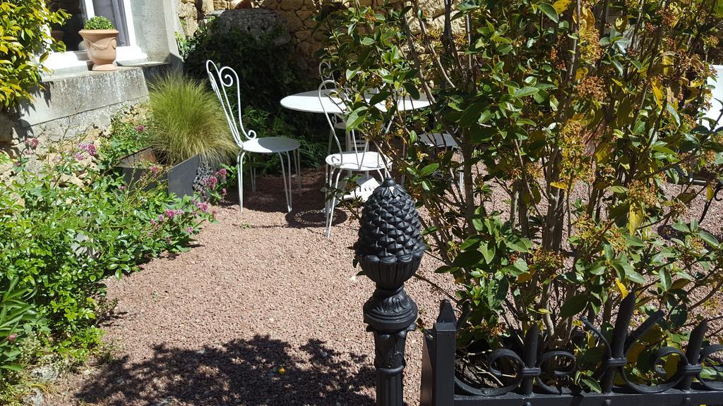 Le Clos Du Presbytere Puisseguin Buitenkant foto
