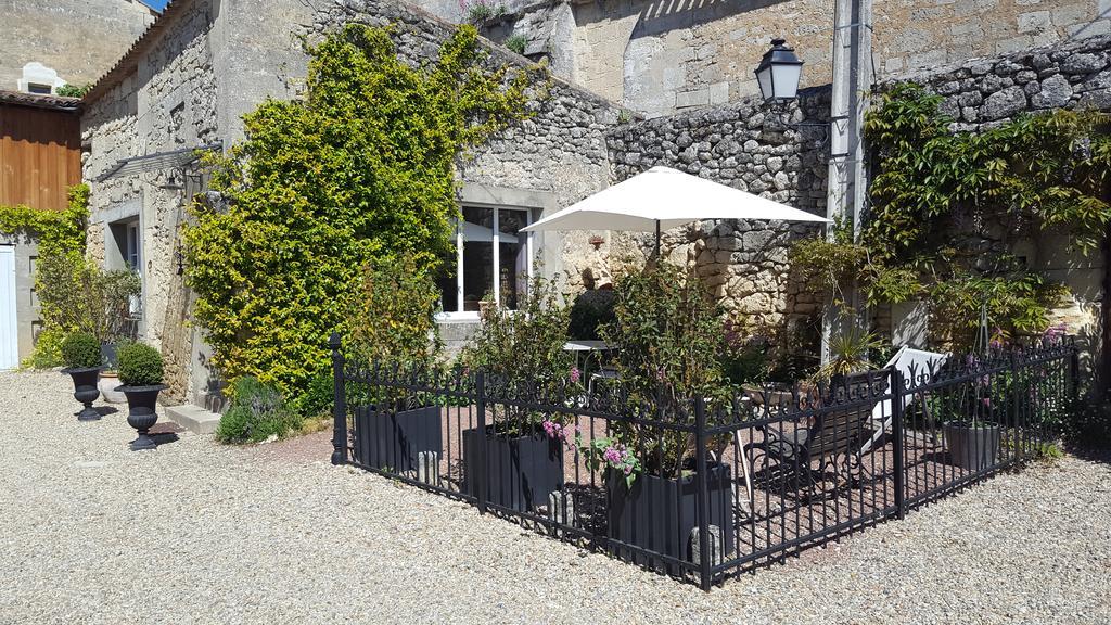 Le Clos Du Presbytere Puisseguin Buitenkant foto